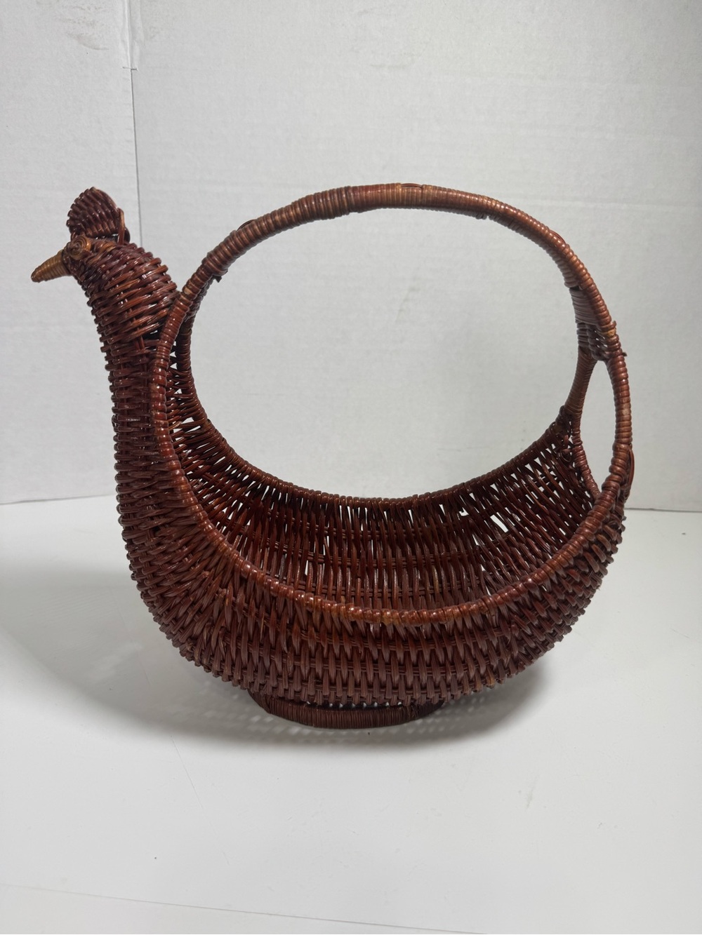 Handwoven Brown Wicker Chicken-Shaped Basket with Handle